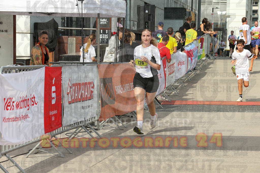 250920_1331_EX1_5229 | Sportfotografie im Rhein-Sieg Kreis, Köln, Bonn, NRW, Rheinland Pfalz, Hessen, etc. Unser Tätigkeitsfeld umfasst den Laufsport vom Volkslauf über den Marathon, Duathlon, Triathon bis zum Ultralauf wie Kölnpfad Ultra oder Schindertrail.