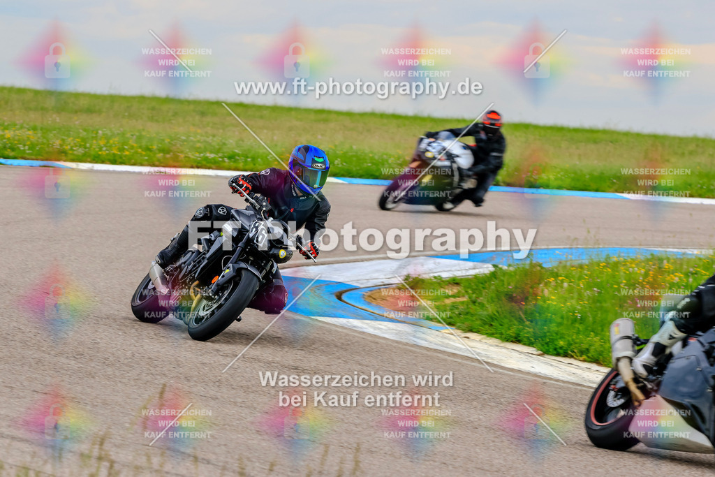 MotoTeam-1721 | Hier findet Ihr Bilder von Touristenfahrten auf der Nürburgring Nordschleife oder von anderen Veranstaltungen die ich besucht habe. Viel Spass beim Durch Schauen 