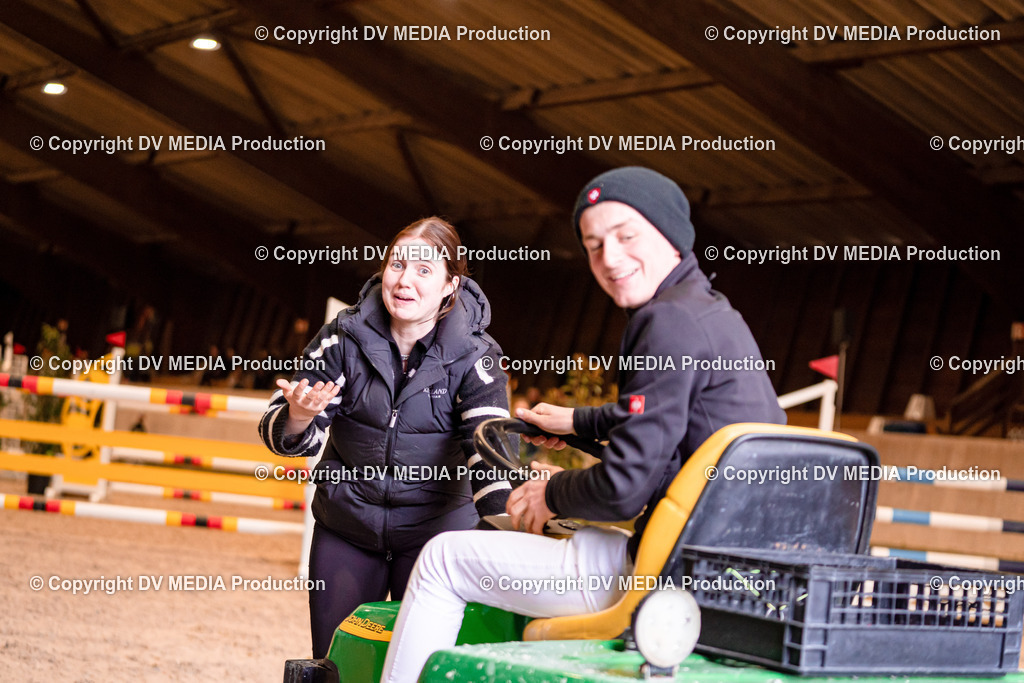 Springen Tag 1-734 | dv-media-shop - Realisiert mit Pictrs.com