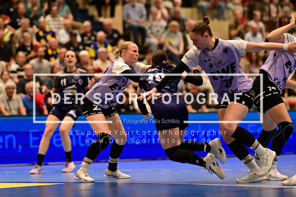 Handball I Frauen I Saison 2025-2026 I Play-Offs 5-11 I 3. Spieltag I Buxtehuder SV - VfL Oldenburg I 175885 | Der Sportfotograf. - Realisiert mit Pictrs.com