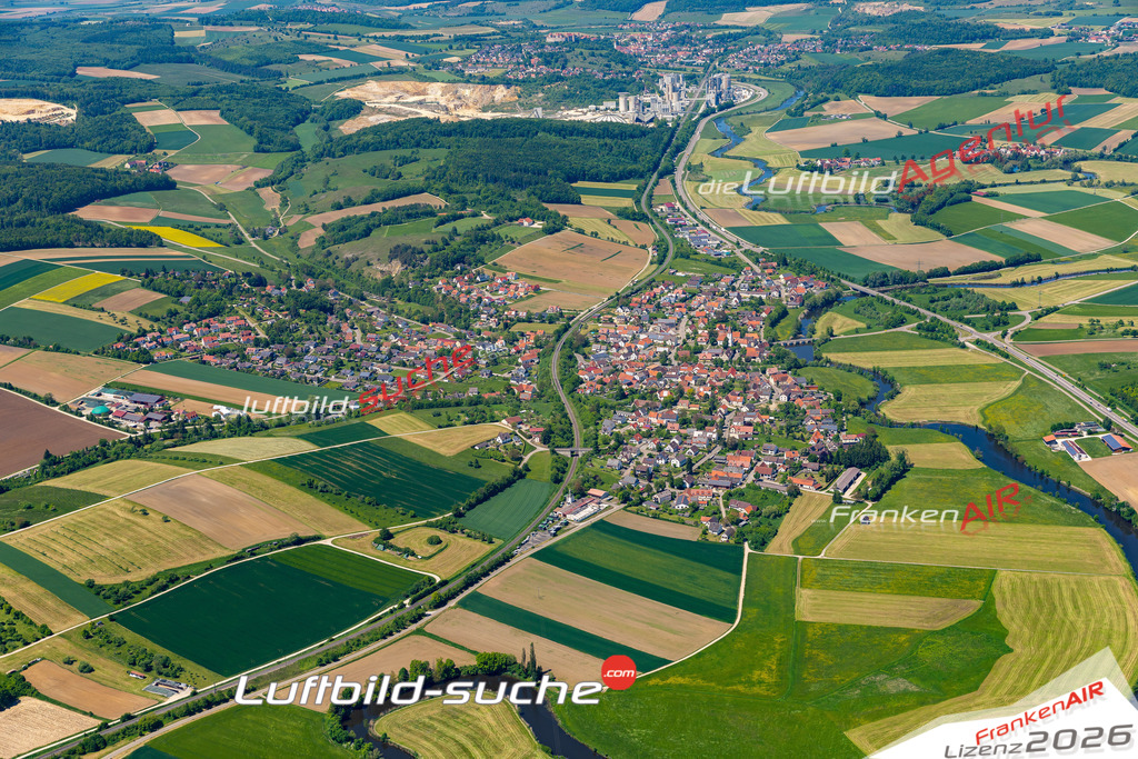 Die Luftaufnahme Ebermergen - Harburg wurde 2021 mittels Flugzeug (keine Drohne) erstellt. Hohe Auflösung -für große Poster und Wandbilder geeignet!