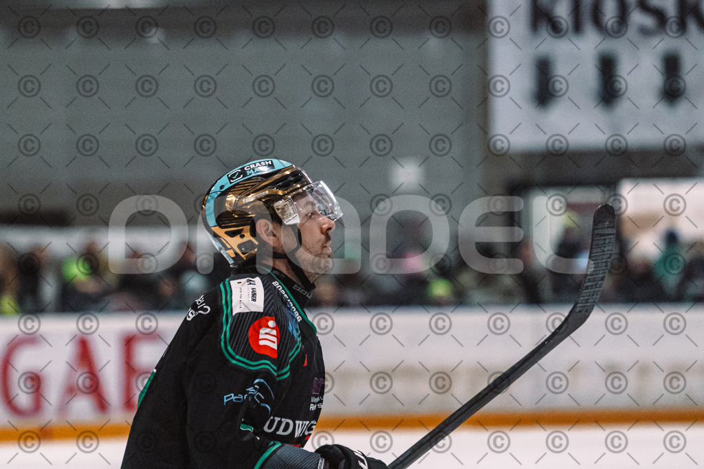 Alligators_vs_Peiting_04_01_2026-055 | Höchstadt Alligators Fotogalerie: Eishockey-Action aus Franken. Professionelle Spielfotos, Portraits & Stadionbilder zum Download. Jetzt entdecken! - Realized with Pictrs.com