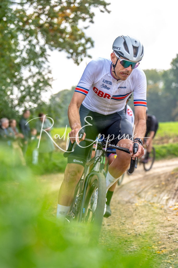 Ralf Eppink Photography 20251012_DSC03451 | Sportfotografie, Eventfotografie, Porträtfotografie, Radsport Fotograf, Triathlon Fotograf, Düsseldorf Fotograf, Köln Fotograf, Actionfotografie, Teamfotografie, Peoplefotografie, Business Portraits, Veranstaltungsfotografie, Reportagefotografie - Realisiert mit Pictrs.com