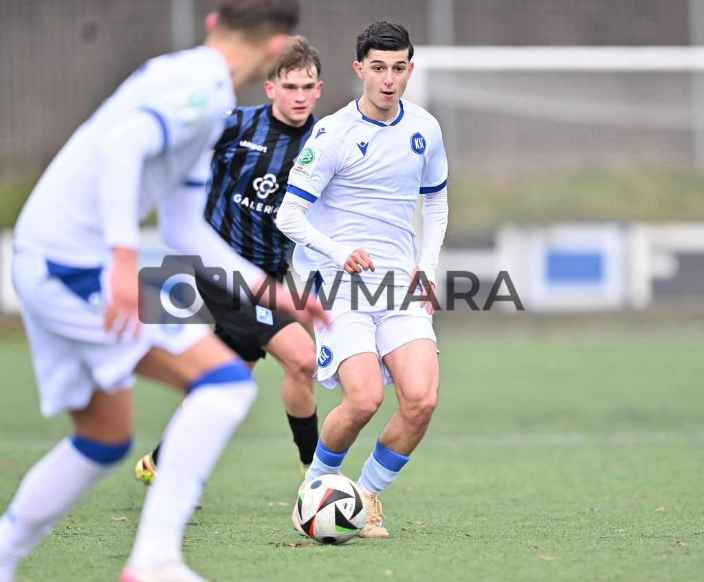 Fussball I Herren I Saison 2025-2026 I Bundesliga I 6. Spieltag I Eintracht Frankfurt - FC Bayern München  | MWMARA - Realisiert mit Pictrs.com