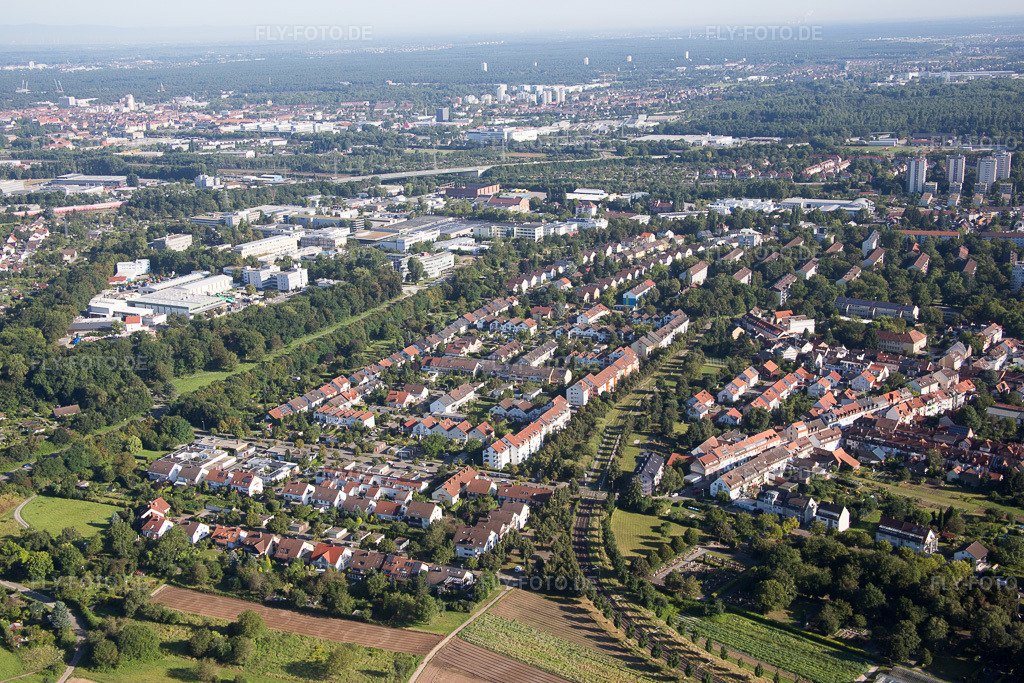 Luftbild: Durlach Aue im Ortsteil Durlach in Karlsruhe im Bundesland Baden-Württemberg in Deutschland. Foto: IMG_093009.jpg vom 13.08.2016 durch Werner Riehm/FLY-FOTO.de