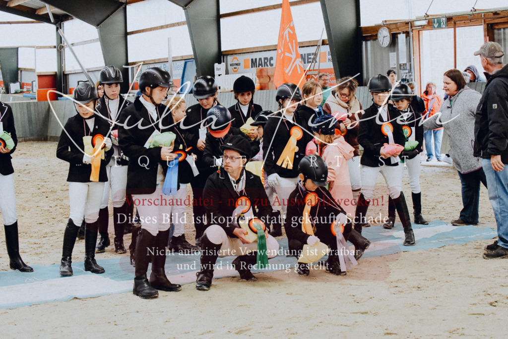 DSC_7109 | Pferde- und Turnierfotografie in Westsachsen. Pferdeportraits, Auftragszeichnungen und intuitive Kunst.