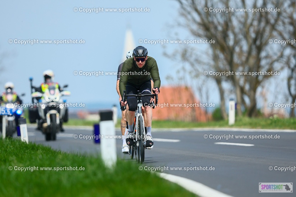 295_TRA56422 | Neusiedlersee Radmarathon 2026@sportshot_your_pictrs #yourpictures#roadtowm2029 #nrm #neusiedlerseeradmarathon #neusiedlersee #neusiedlerseetourismus #burgenland #mörbisch #nrm26 #burgenlandtourismus #voglundco #poweredbyburgenlandtourismus #radsport #rad #marathon #ucigranfondo #visitburgenland #ucigranfondoworldseries
