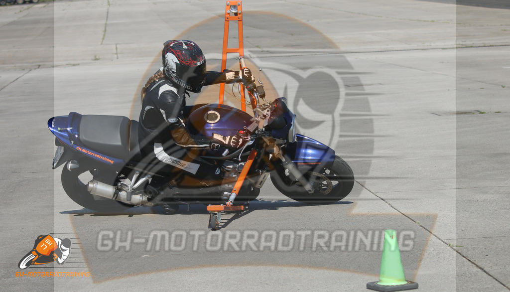 IMG_2417 | gh-motorradtraining-foto.de - Realisiert mit Pictrs.com
