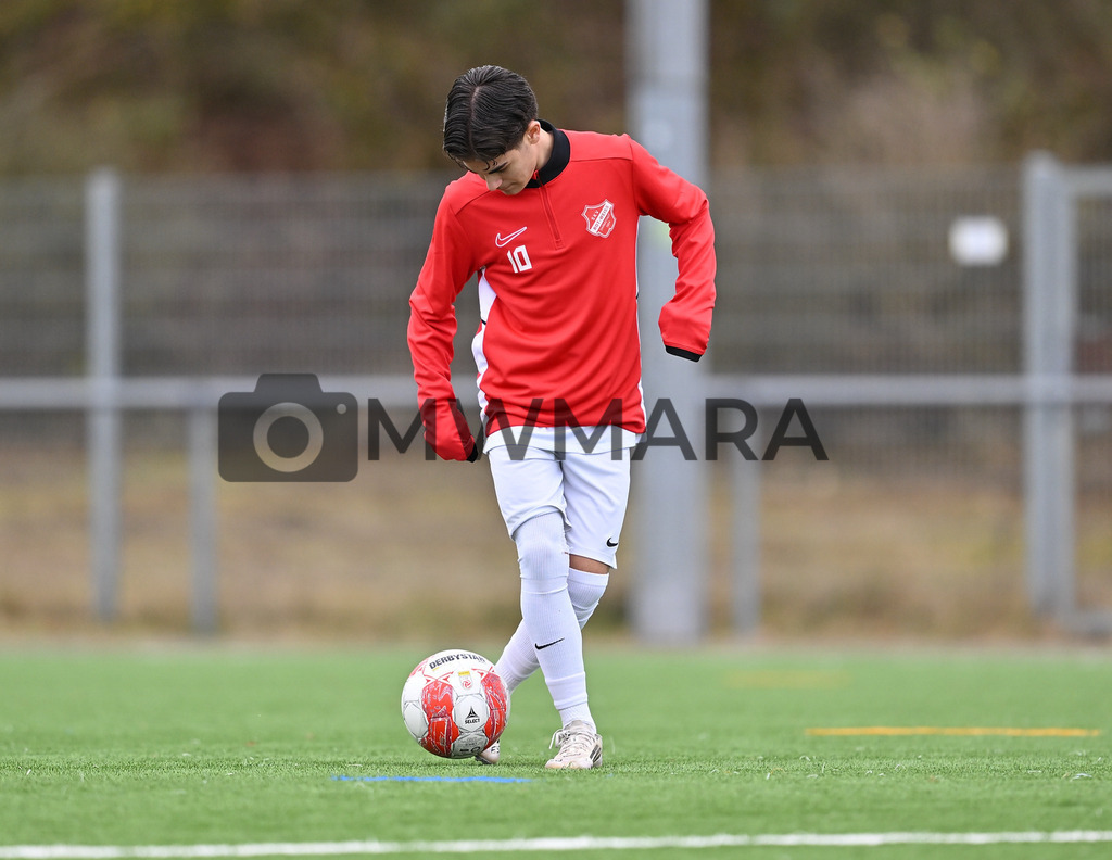 Fussball I Herren I Saison 2025-2026 I Bundesliga I 6. Spieltag I Eintracht Frankfurt - FC Bayern München  | MWMARA - Realisiert mit Pictrs.com