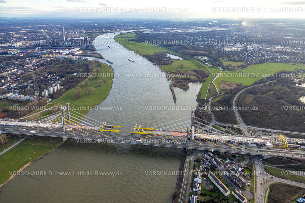 Duisburg230100851 | Luftbild, Baustelle mit Erweiterung der Autobahn A40 inklusive Ersatzneubau der Rheinbrücke Neuenkamp, Alt-Homberg, Duisburg, Ruhrgebiet, Nordrhein-Westfalen, Deutschland