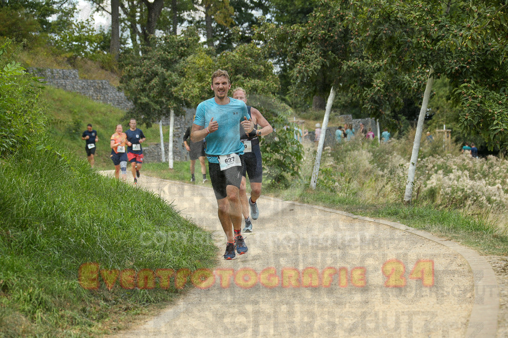 250824_1417_EX1_5658 | Sportfotografie im Rhein-Sieg Kreis, Köln, Bonn, NRW, Rheinland Pfalz, Hessen, etc. Unser Tätigkeitsfeld umfasst den Laufsport vom Volkslauf über den Marathon, Duathlon, Triathon bis zum Ultralauf wie Kölnpfad Ultra oder Schindertrail.