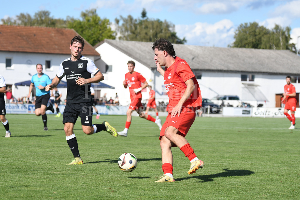 SpVgg Plattling : SpVgg GW Deggendorf | Lorent Dobruna - Realisiert mit Pictrs.com