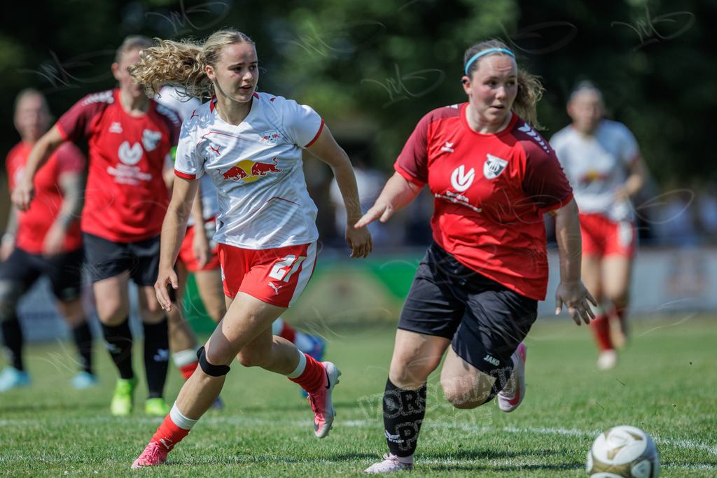 1. FC Rodewisch vs. RasenBallsport Leipzig II | Sachsenlotto Landespokal Frauen Ausscheidungsrunde 2026/27: 1. FC Rodewisch vs. RasenBallsport Leipzig II - Realisiert mit Pictrs.com