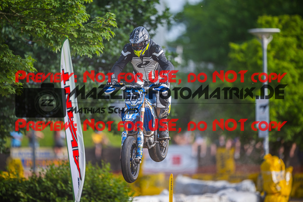 MaZZes_FotoMatrix_220618_8838 | UE40