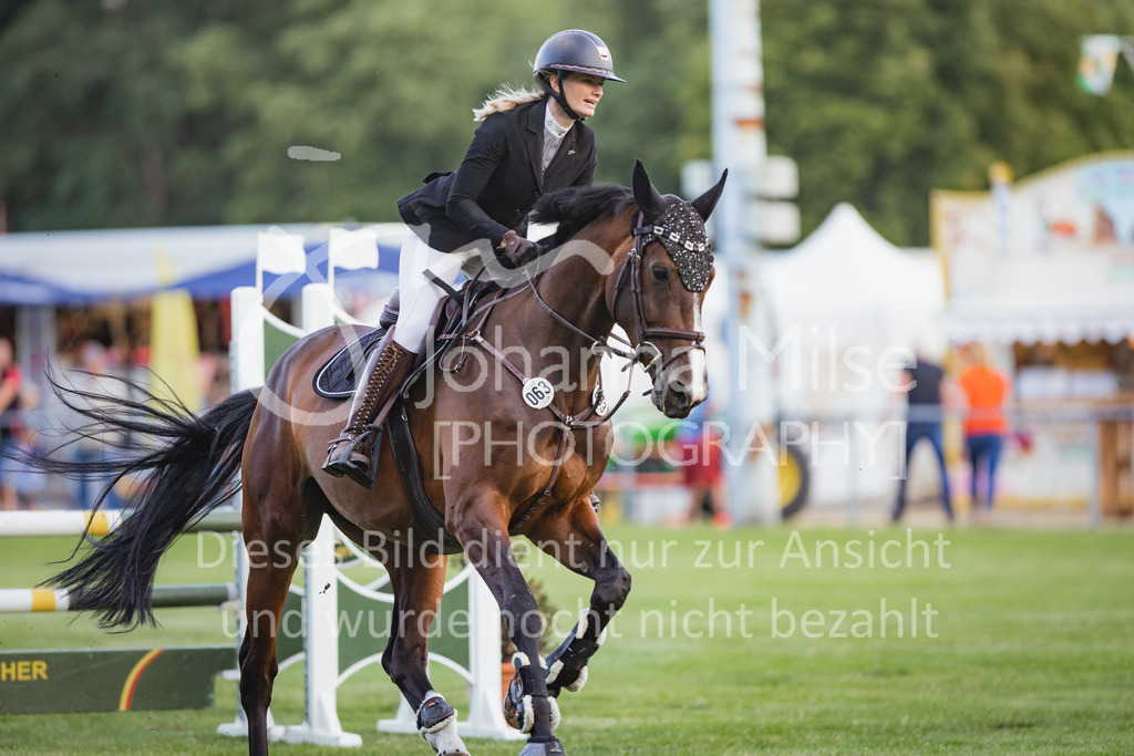 220714_LC_A2-Spr-956 | Deine schönsten Turniermomente als professionelle Fotos! Entdecke hochwertige Pferdesport-Fotografie im Online-Shop. Jetzt Fotos finden & bestellen!