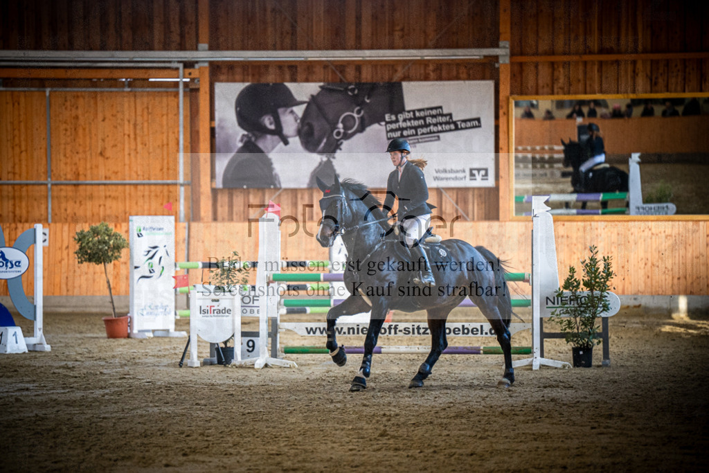 DOS_1156 | Entdecke hochwertige Reitturnierfotos von Foto Oger. Professionell, emotional und authentisch – jetzt Lieblingsmomente im Shop bestellen.Deutschlandweite Turnierfotografie. - Realisiert mit Pictrs.com