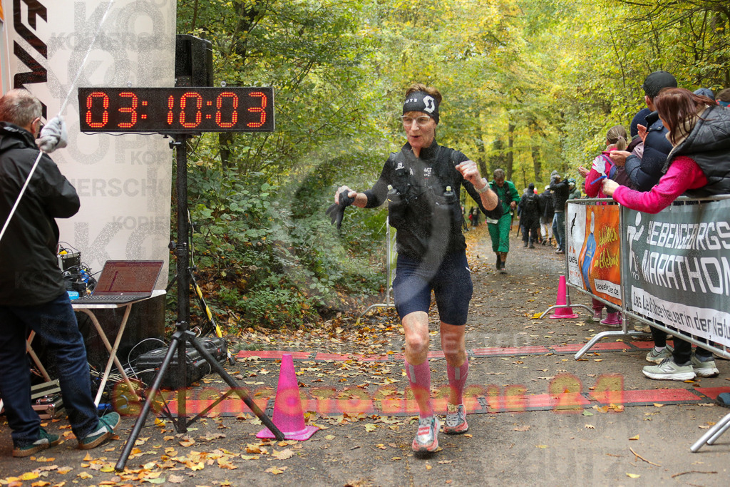 251026_1311_EX1_2789 | Sportfotografie im Rhein-Sieg Kreis, Köln, Bonn, NRW, Rheinland Pfalz, Hessen, etc. Unser Tätigkeitsfeld umfasst den Laufsport vom Volkslauf über den Marathon, Duathlon, Triathon bis zum Ultralauf wie Kölnpfad Ultra oder Schindertrail.