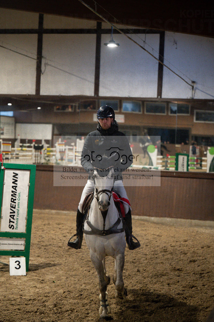 Hallenreittunier Voxtrup 2023 | Entdecke hochwertige Reitturnierfotos von Foto Oger. Professionell, emotional und authentisch – jetzt Lieblingsmomente im Shop bestellen.Deutschlandweite Turnierfotografie. - Realisiert mit Pictrs.com