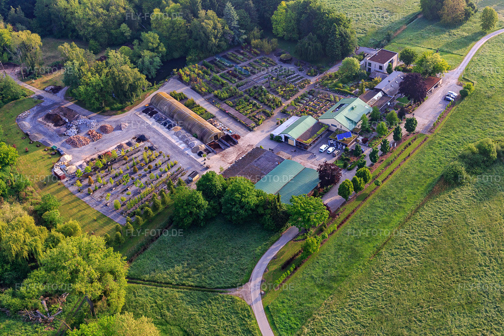 Luftbild: Bienwald Baumschule / Greentec in Berg im Bundesland Rheinland-Pfalz in Deutschland.Foto: IMG_114019.jpg vom 23.05.2019 durch Werner Riehm/FLY-FOTO.deGreentec und Bienwald Baumschule - Eine weitere WordPress-WebsiteWWW.GREENTEC-BERG.DE