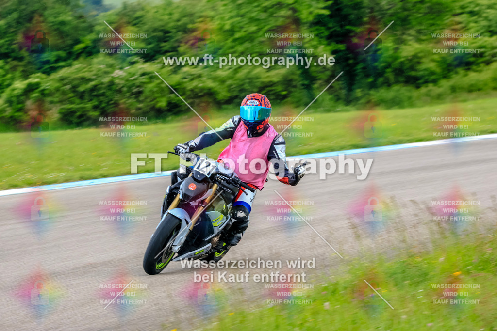 MotoTeam-3227 | Hier findet Ihr Bilder von Touristenfahrten auf der Nürburgring Nordschleife oder von anderen Veranstaltungen die ich besucht habe. Viel Spass beim Durch Schauen 