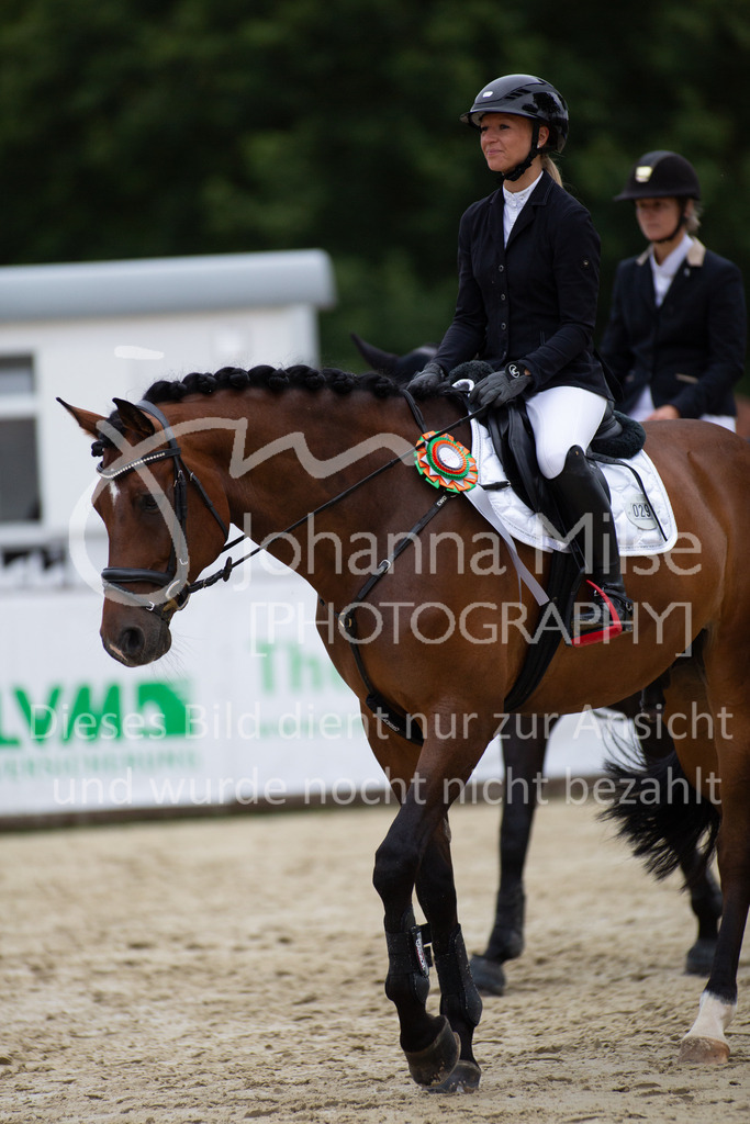 230729_BHO_Stil-A2_2_FS041 | Deine schönsten Turniermomente als professionelle Fotos! Entdecke hochwertige Pferdesport-Fotografie im Online-Shop. Jetzt Fotos finden & bestellen!