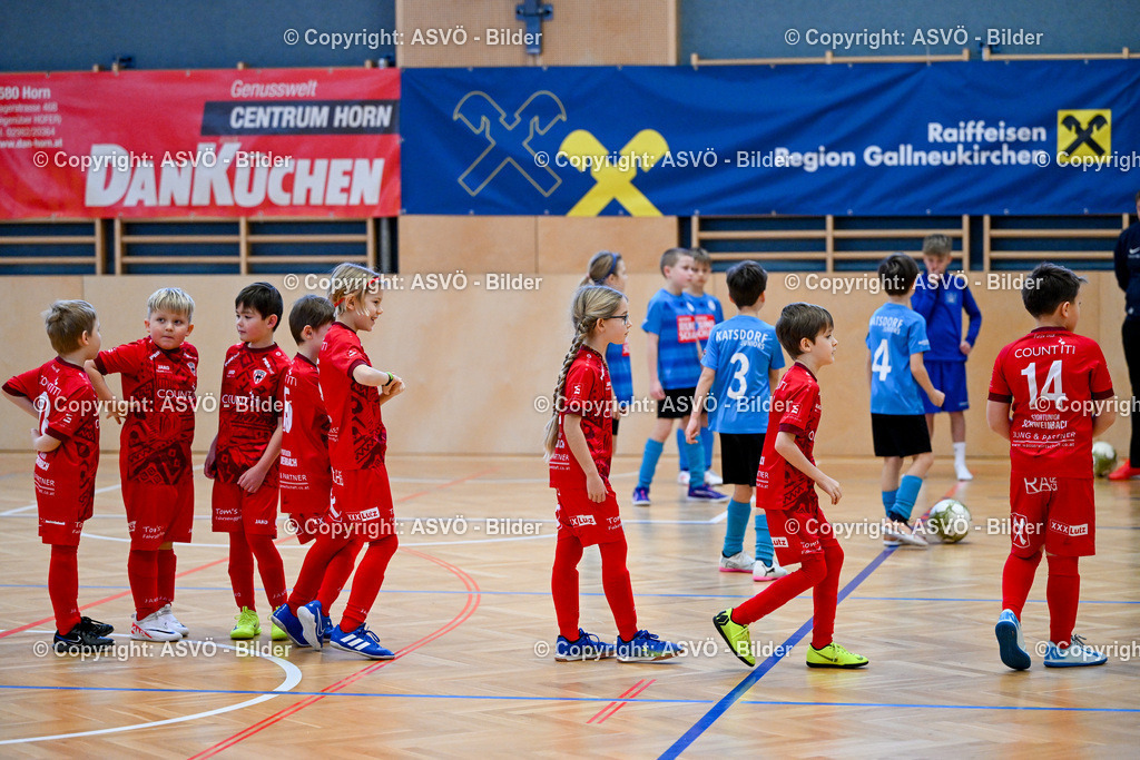 ASVÖ_ Fussballturnier SV Gallneukirchen_ 09.02.2025-12 | 09.02.2025, Gallneukirchen, AUT, ASVÖ, Fussball Nachwuchs Hallenturnier 2025, SV Gallneukirchen im Bild Teilnehmer U 9©Harald Dostal / fodo.media - Realisiert mit Pictrs.com