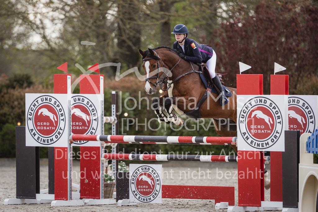 230426_HofSosath_Stil-L-510 | Deine schönsten Turniermomente als professionelle Fotos! Entdecke hochwertige Pferdesport-Fotografie im Online-Shop. Jetzt Fotos finden & bestellen!
