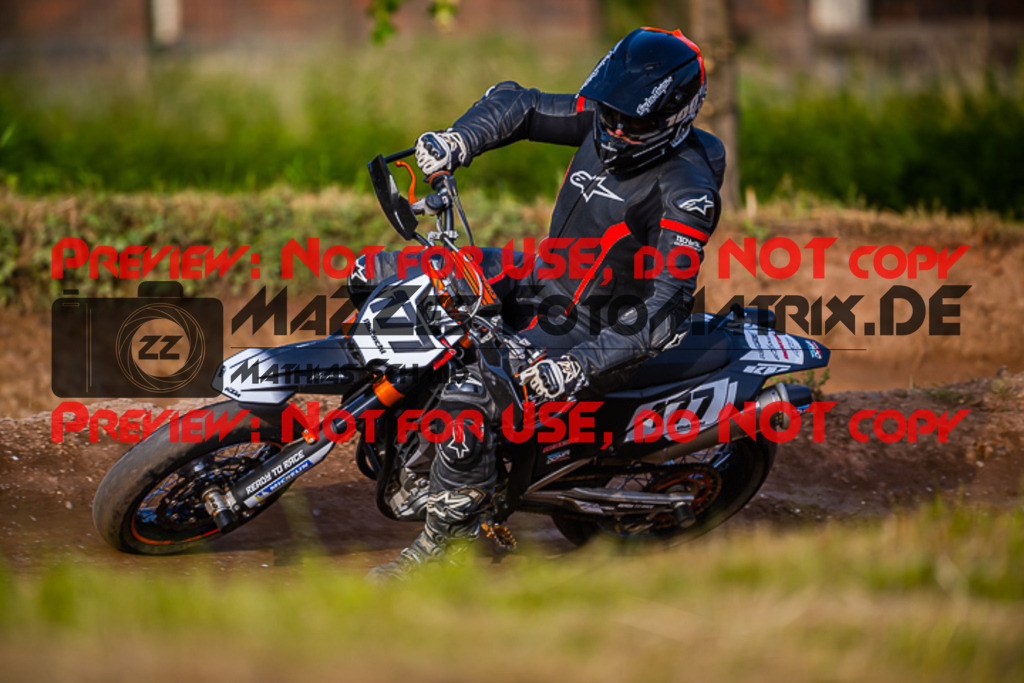 MaZZes_FotoMatrix_220618_9409 | S4