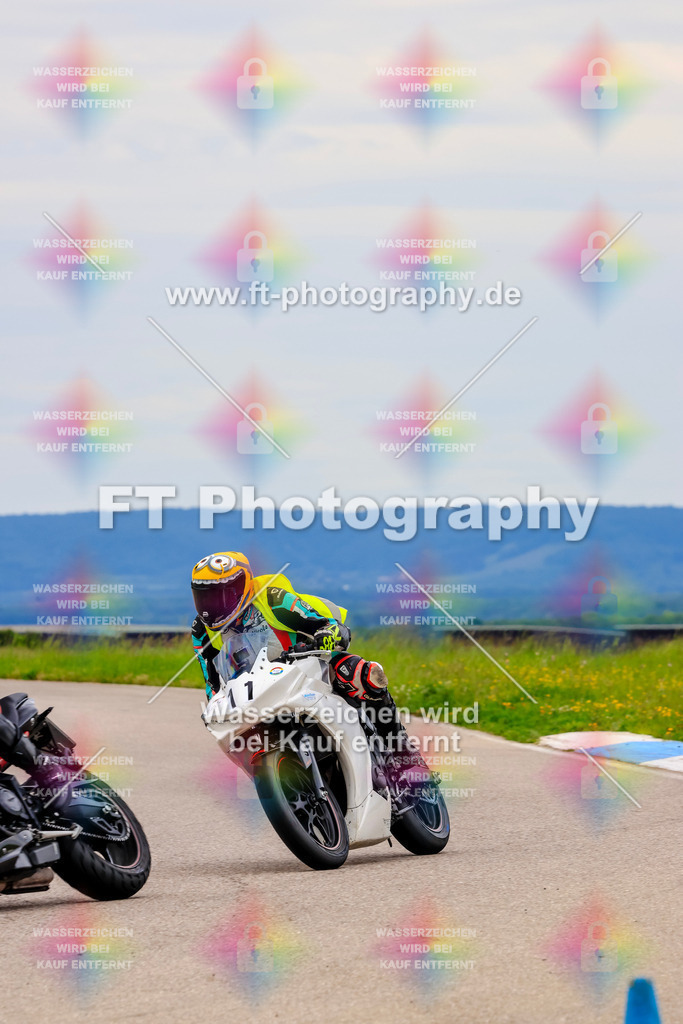 MotoTeam-2966 | Hier findet Ihr Bilder von Touristenfahrten auf der Nürburgring Nordschleife oder von anderen Veranstaltungen die ich besucht habe. Viel Spass beim Durch Schauen 