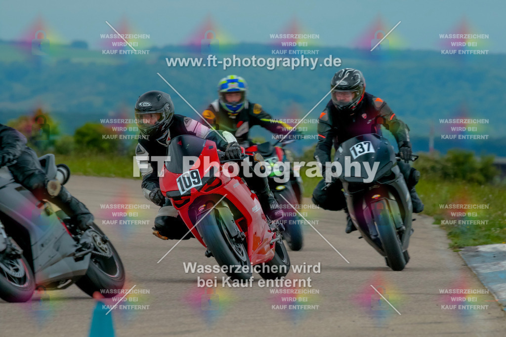 _7D20989 | Hier findet Ihr Bilder von Touristenfahrten auf der Nürburgring Nordschleife oder von anderen Veranstaltungen die ich besucht habe. Viel Spass beim Durch Schauen 