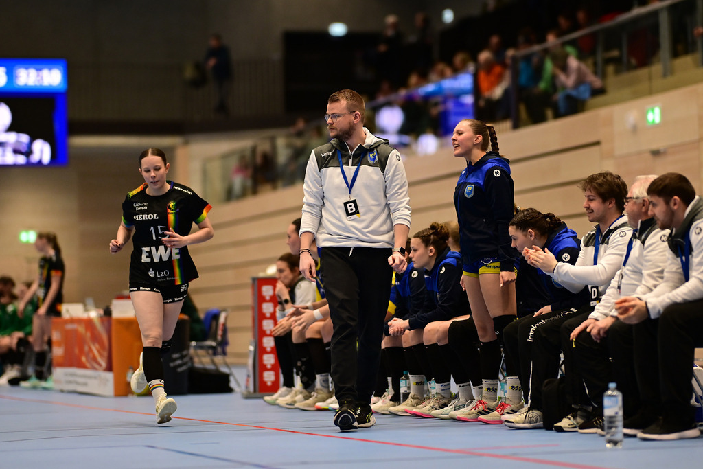Handball I Juniorinnen I Saison 2025-2026 I JBLH wA I 6. Spieltag I Buxtehuder SV - VfL Oldenburg | Der Sportfotograf. - Realisiert mit Pictrs.com