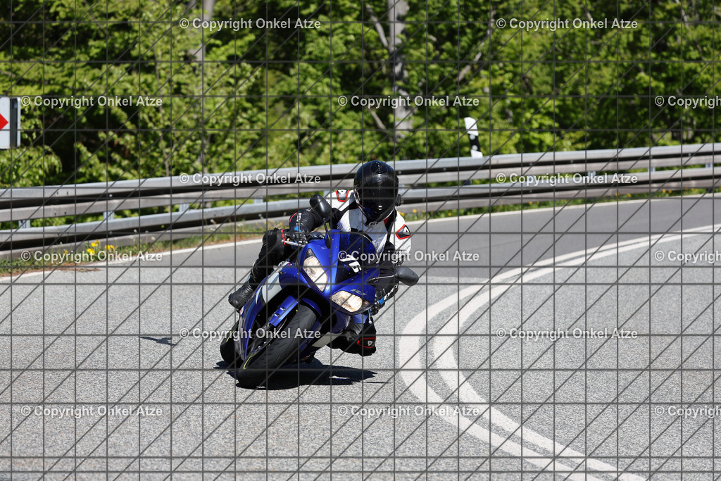 IMG_9749 | Fotograf am Kyffhäuser. Onkel Atze. Kyffhäuser Rennstrecke. Café36. Motorsportfotografie. - Realisiert mit Pictrs.com