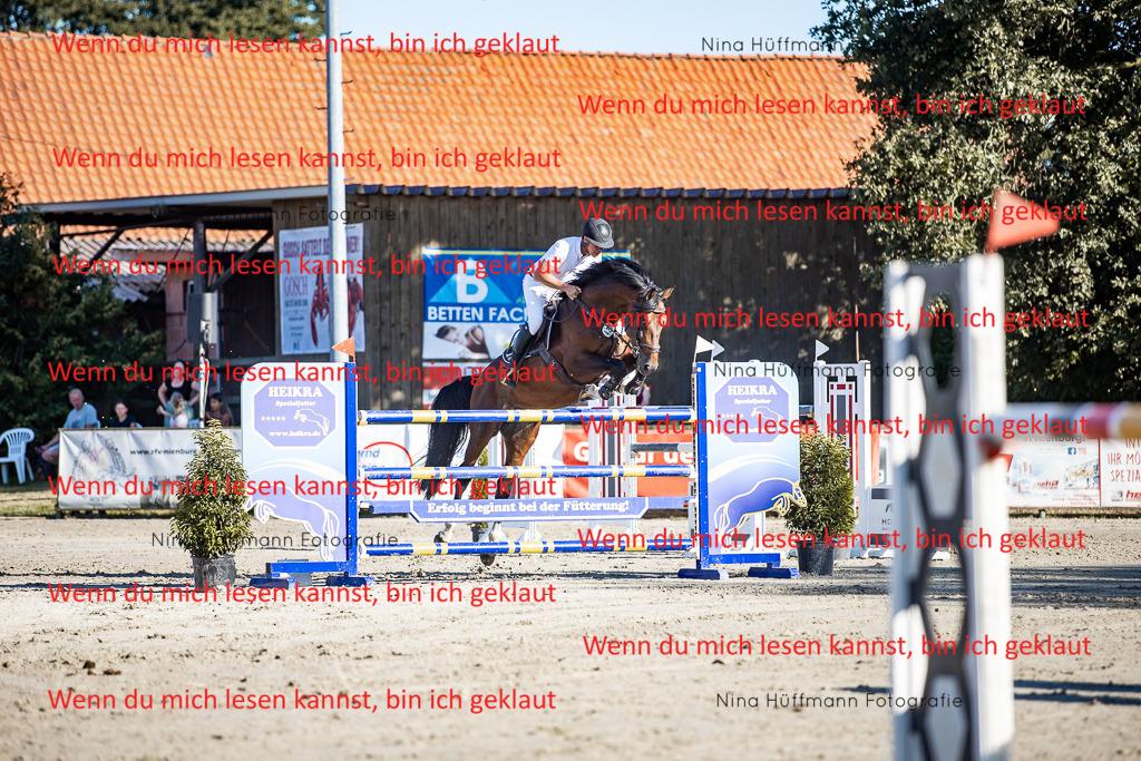 BK1A8236 | Turnierbilder Turnierfotos Nina Hüffmann Turnierfotografie Pferdefotografie Tierzeichnung Haustierzeichnung Pferdezeichnung Hundezeichnung Videograf  - Realisiert mit Pictrs.com