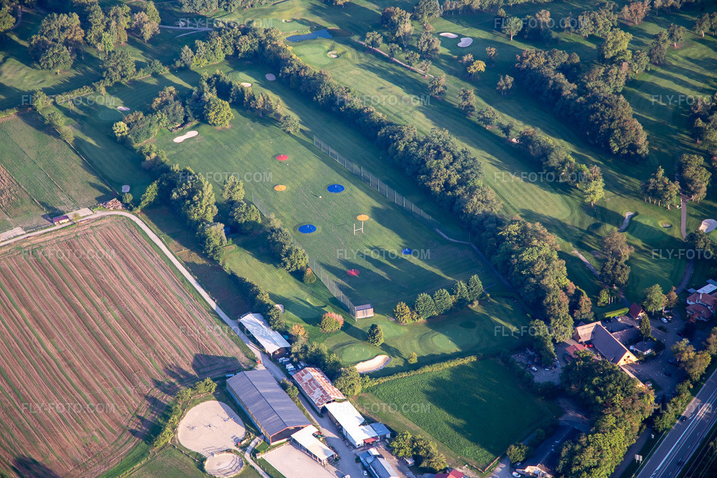Aerial view: Strasbourg Golf Club in Illkirch-Graffenstaden in the state Bas-Rhin, France. – Photo: IMG_137868.jpg taken on 08/18/2023 by Werner Riehm/FLY-FOTO.com – Resolution of the original: 5472 x 3648 px – WWW.GOLF-STRASBOURG.COM