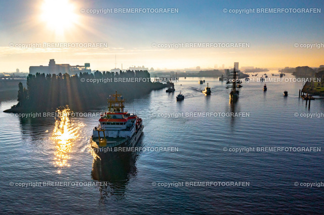 DJI_0187 | 30.09.2022 Drohnenaufnahmen Dt. Schifffahrtstag 2022 Bremen Wendebecken / Weser
