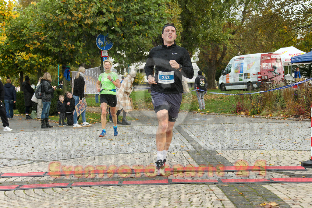 241020_1008_EX1_7842 | Sportfotografie im Rhein-Sieg Kreis, Köln, Bonn, NRW, Rheinland Pfalz, Hessen, etc. Unser Tätigkeitsfeld umfasst den Laufsport vom Volkslauf über den Marathon, Duathlon, Triathon bis zum Ultralauf wie Kölnpfad Ultra oder Schindertrail.