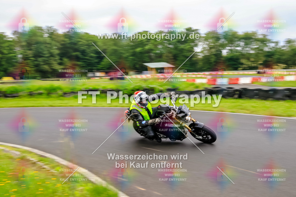VBK-7460 | Hier findet Ihr Bilder von Touristenfahrten auf der Nürburgring Nordschleife oder von anderen Veranstaltungen die ich besucht habe. Viel Spass beim Durch Schauen 