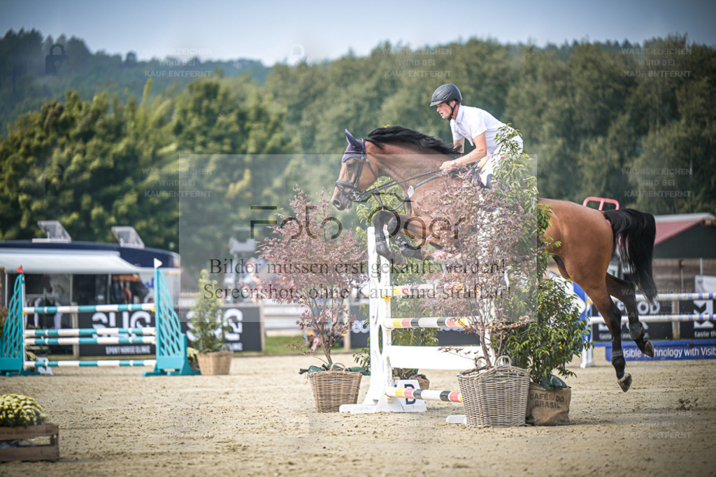 DOS_0369 | Entdecke hochwertige Reitturnierfotos von Foto Oger. Professionell, emotional und authentisch – jetzt Lieblingsmomente im Shop bestellen. - Realisiert mit Pictrs.com
