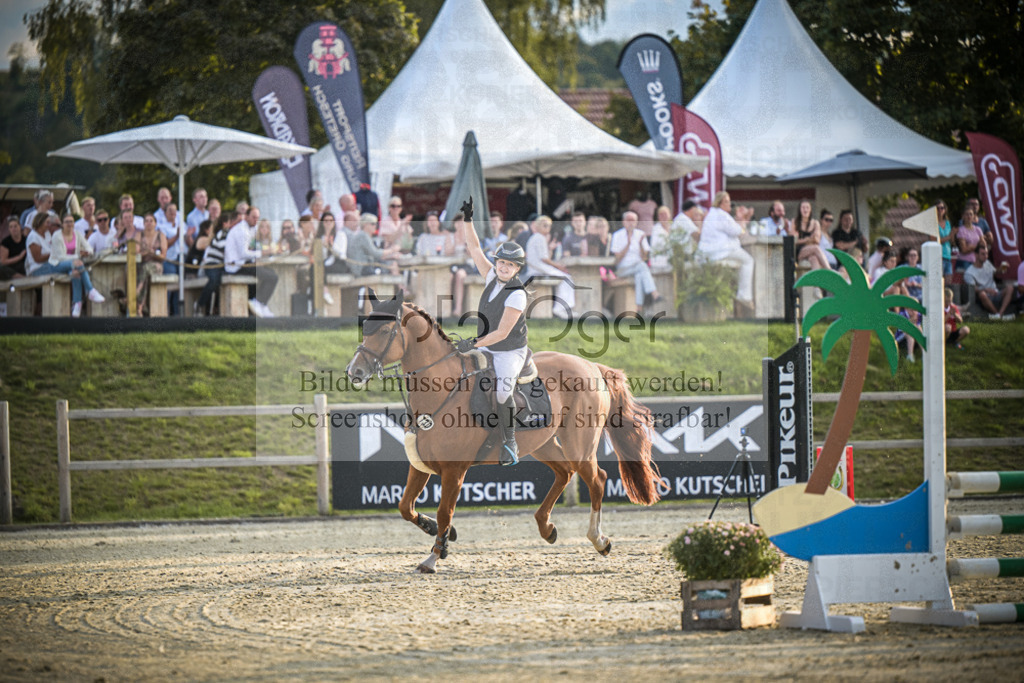 DOS_0602 | Entdecke hochwertige Reitturnierfotos von Foto Oger. Professionell, emotional und authentisch – jetzt Lieblingsmomente im Shop bestellen.Deutschlandweite Turnierfotografie. - Realisiert mit Pictrs.com