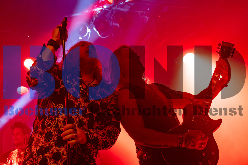 SES_NURDIO20250102-36 | bond - Realisiert mit Pictrs.com