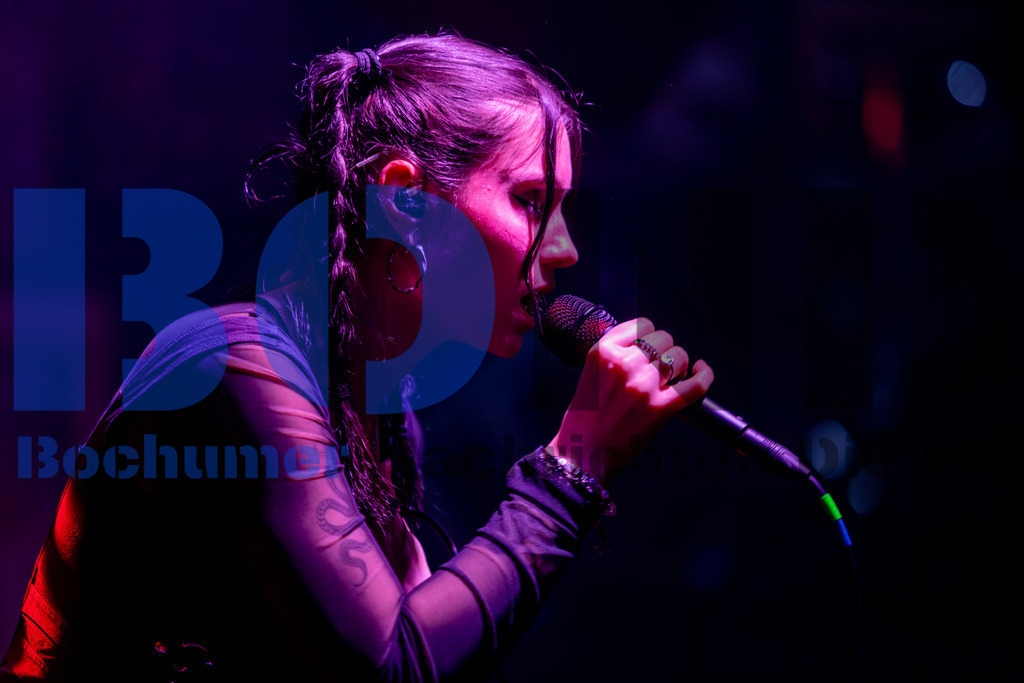 SES_LESEHO20250227-5 | bond - Realisiert mit Pictrs.com