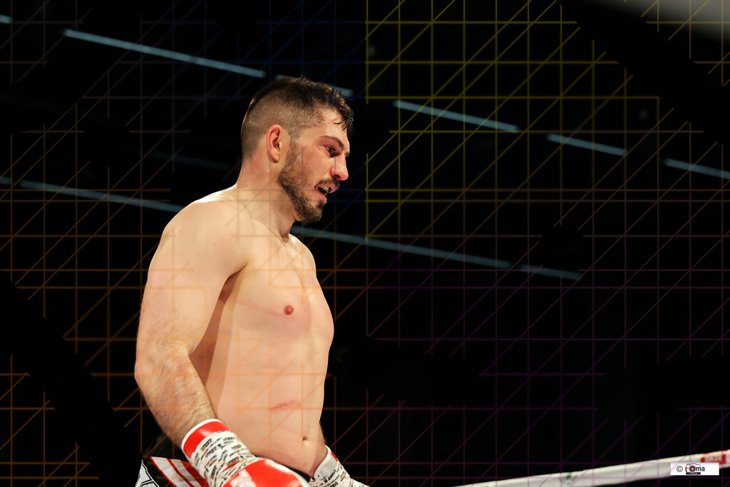 Akingbade vs Braun 25.04.2026 tomafocus Tb00111 | professionelle Sport- und Eventfotografie von Tomafocus – dynamische Bilder, emotionale Momente und hochwertige Aufnahmen für jeden Anlass. - Realisiert mit Pictrs.com