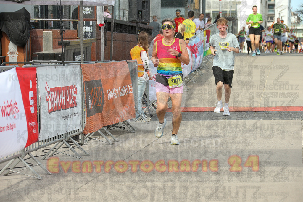 250920_1330_EX1_5022 | Sportfotografie im Rhein-Sieg Kreis, Köln, Bonn, NRW, Rheinland Pfalz, Hessen, etc. Unser Tätigkeitsfeld umfasst den Laufsport vom Volkslauf über den Marathon, Duathlon, Triathon bis zum Ultralauf wie Kölnpfad Ultra oder Schindertrail.