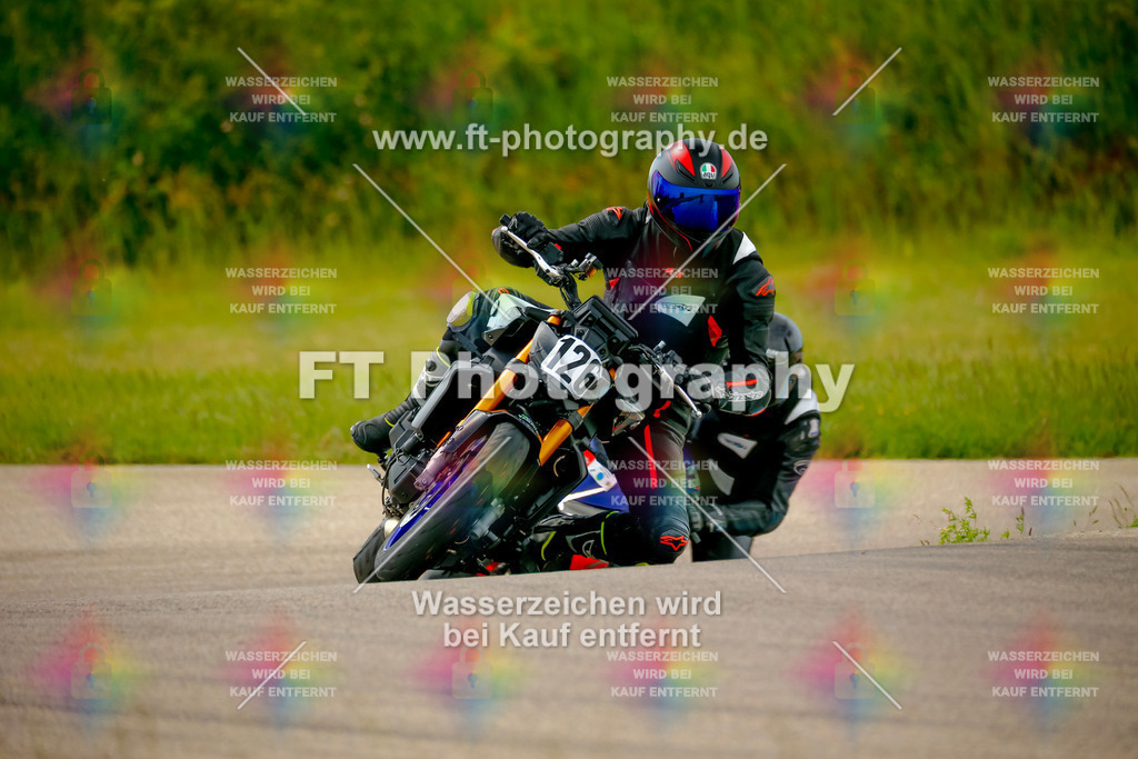 _MOT1154 | Hier findet Ihr Bilder von Touristenfahrten auf der Nürburgring Nordschleife oder von anderen Veranstaltungen die ich besucht habe. Viel Spass beim Durch Schauen 