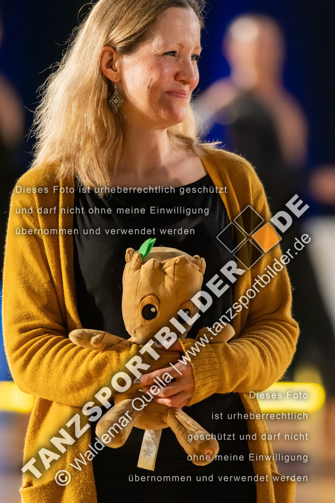 20260321-02476 | Hier finden Sie Tanz Bilder vom Latein und Standard Formationen tanzen. Sportbilder vom Tanzsport. Schöne Fotos und von Weltmeisterschaft, Europameisterschaft, Bundesliga, Regionalliga, Oberliga und Landesliga sowie von GOC Stuttgart, DanceComp, WM Bremen