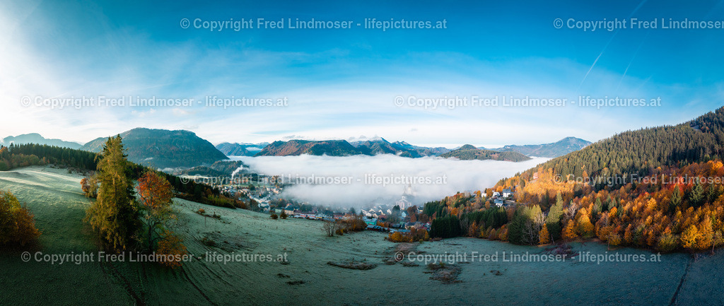 Basilika im Morgennebel 1910202_Panorama | default - Realisiert mit Pictrs.com