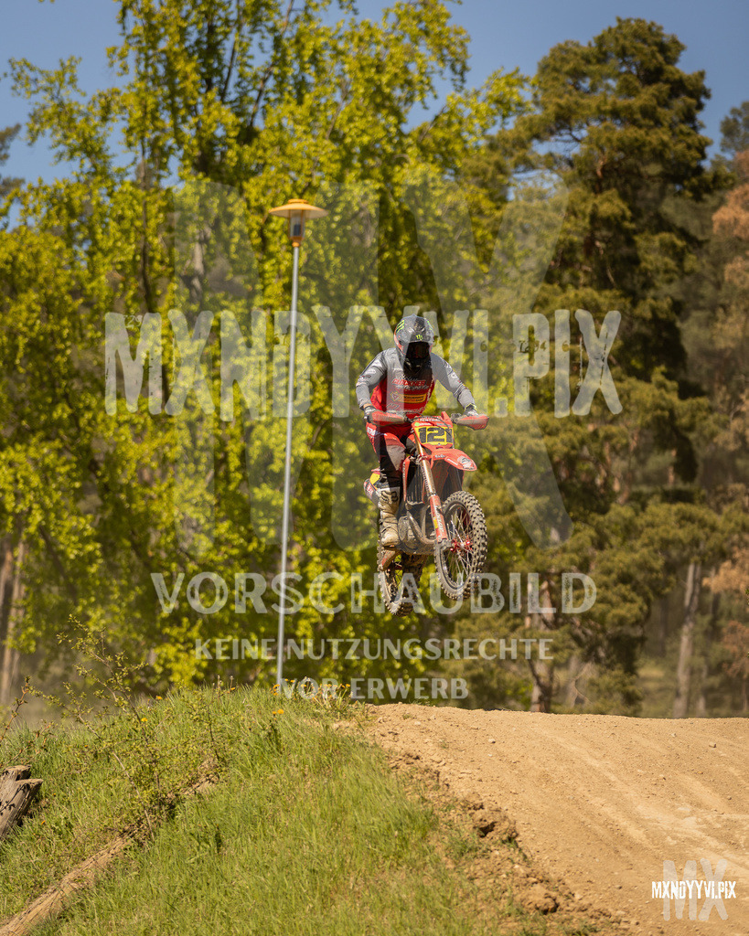 866A5305 | mxndyyvipix