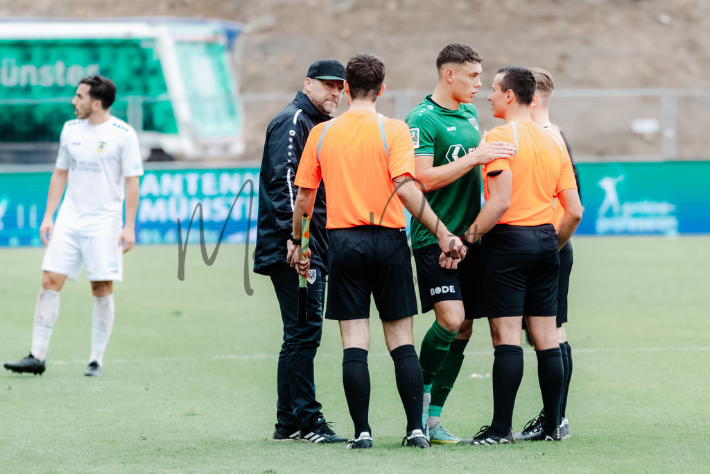 Regionalliga West, Saison 2022/2023, 13. Spieltag: SC Preußen Münster - 1. FC Düren | Regionalliga West, Saison 2022/2023, 13. Spieltag: SC Preußen Münster - 1. FC Düren am 22.10.2022 in Münster (Preußenstadion), Deutschland, Foto: sportfotografie.ms | Markus Paletta - Realisiert mit Pictrs.com