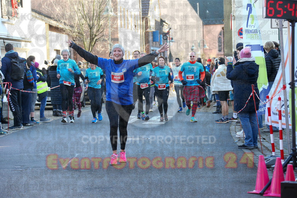 241201_1241_EX1_3121 | Sportfotografie im Rhein-Sieg Kreis, Köln, Bonn, NRW, Rheinland Pfalz, Hessen, etc. Unser Tätigkeitsfeld umfasst den Laufsport vom Volkslauf über den Marathon, Duathlon, Triathon bis zum Ultralauf wie Kölnpfad Ultra oder Schindertrail.