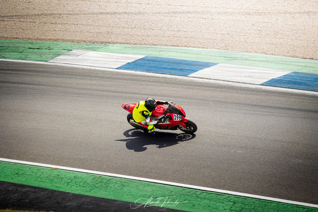 Ducati Trackday Hockenheimring 2026 | Entdecken Sie die faszinierende Welt von Alexander Tschuncky Arts: Kreative Fotografie, atemberaubende Automobilkunst und hochwertiger Bilderdruck. Lassen Sie sich inspirieren! - Realisiert mit Pictrs.com